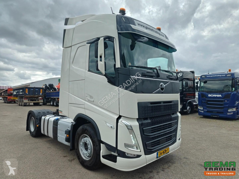 جرار Volvo 460 4x2 Globetrotter Euro6E - Double...
