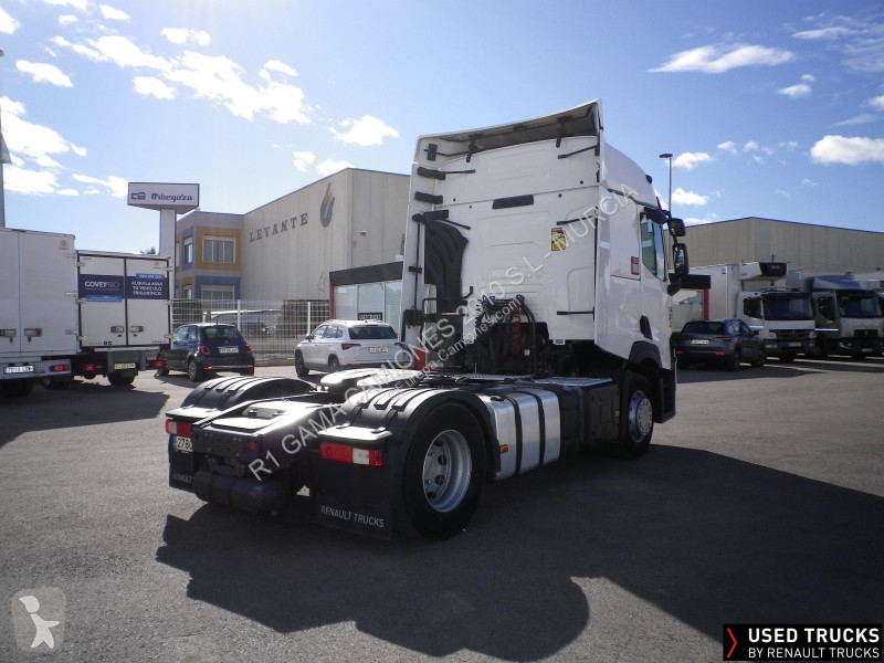 جرار Renault