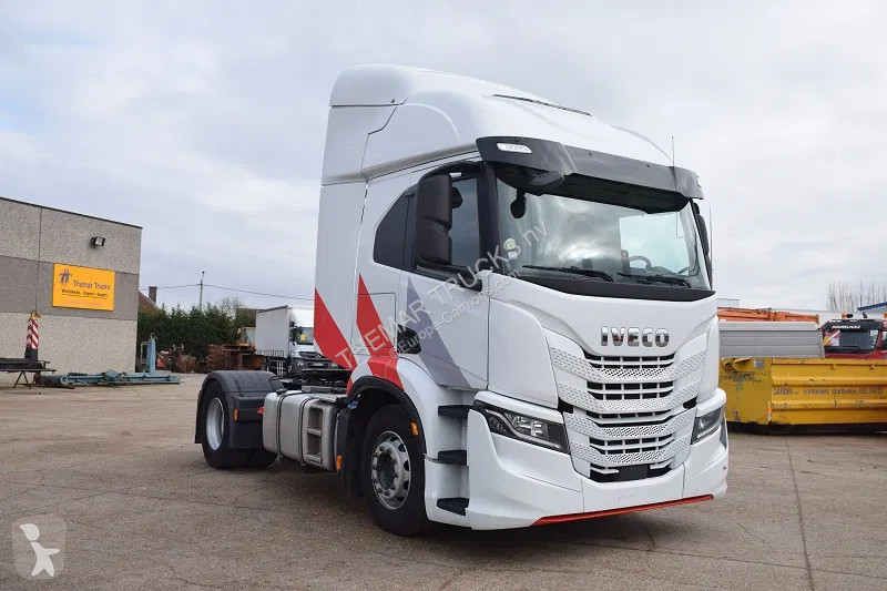 جرار Iveco AT460S Tractorhead