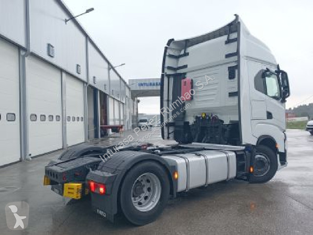 Iveco Stralis AS440S49T/P tractor unit