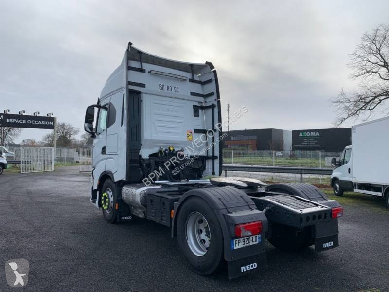جرار Iveco