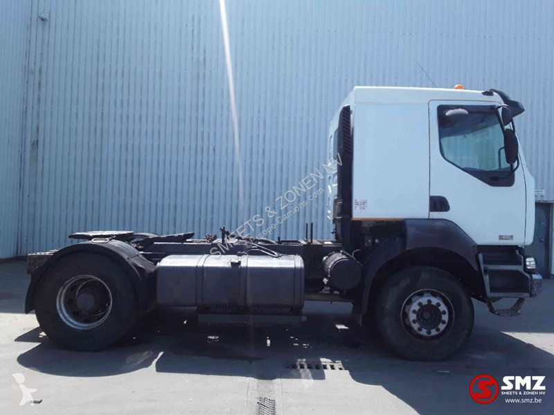 جرار Renault 420