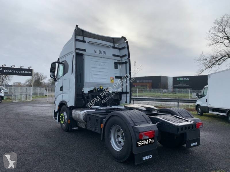 جرار Iveco