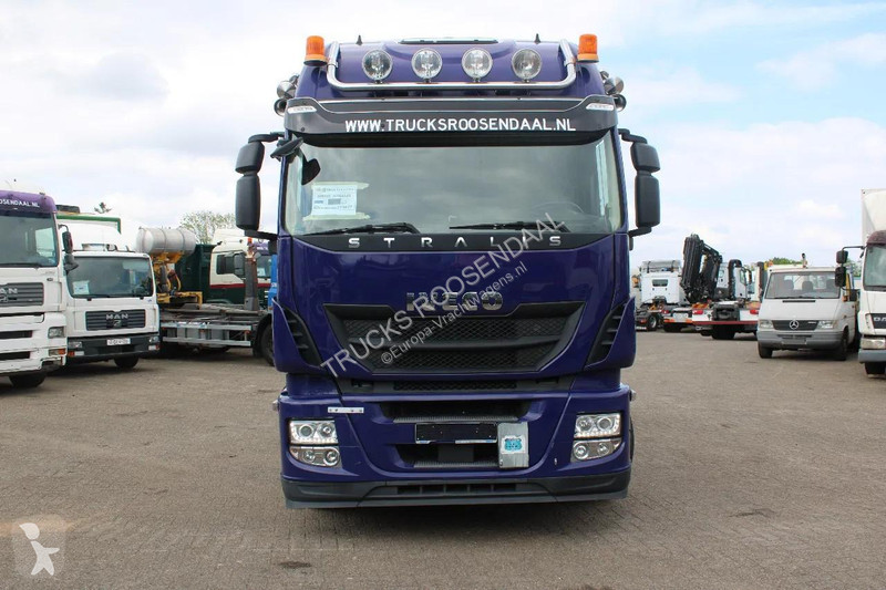 جرار Iveco 460 + 6X2 + RETARDER + EURO 6 +...
