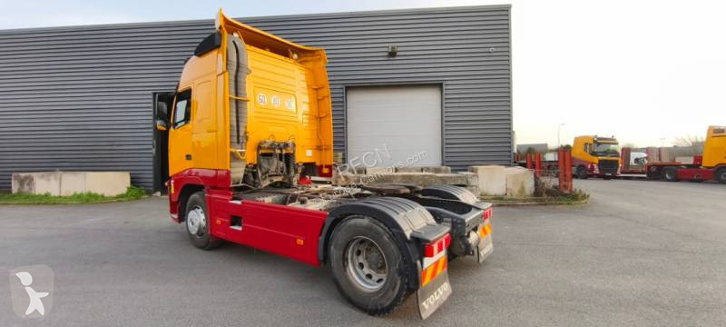 جرار Volvo