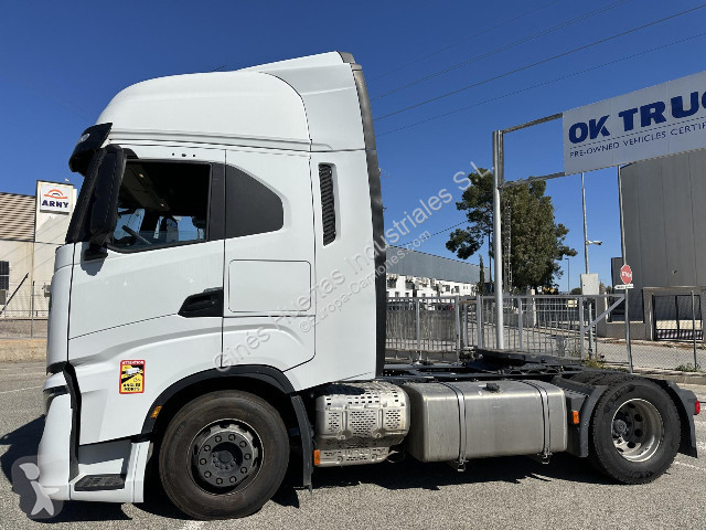 جرار Iveco Stralis AS440S53T/P