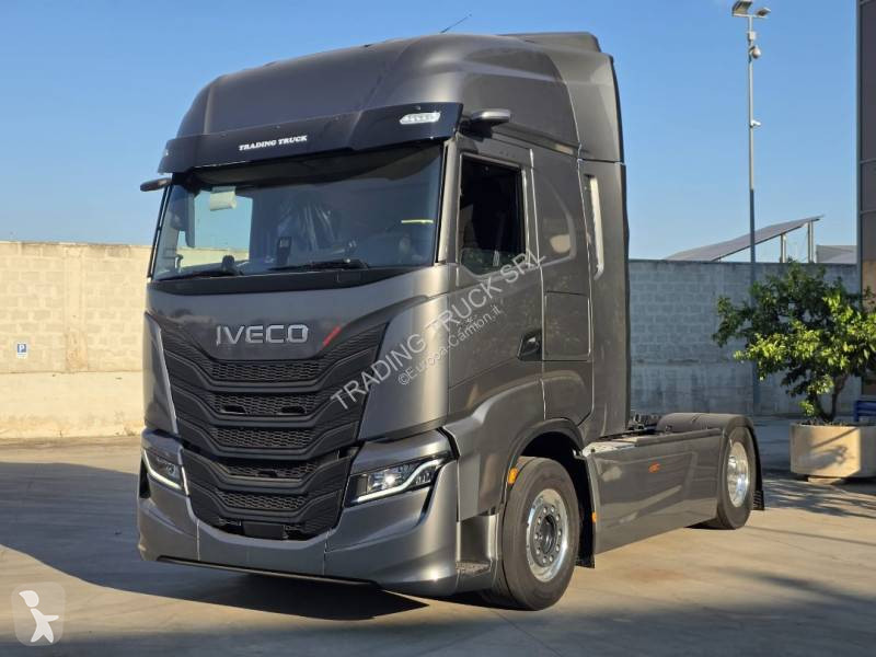جرار Iveco