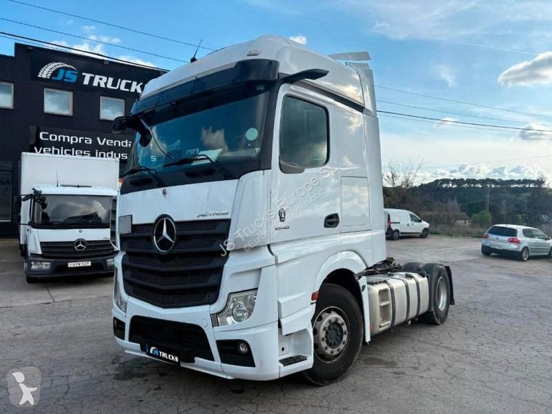 جرار Mercedes
