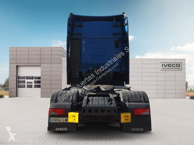 جرار Iveco Stralis AS440S51T/P