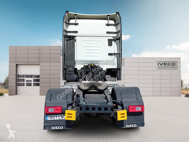 جرار Iveco Stralis AS440S51T/P