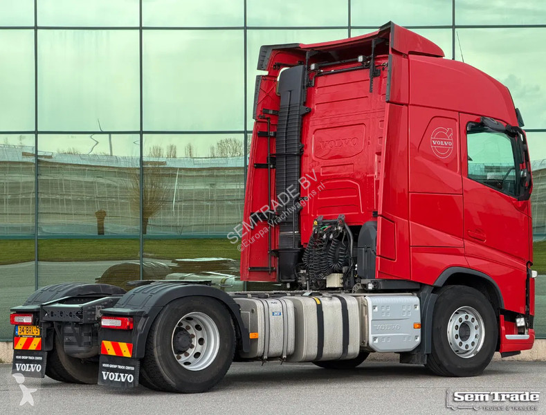 جرار Volvo 13420 FULL AIR 2X TANKS...