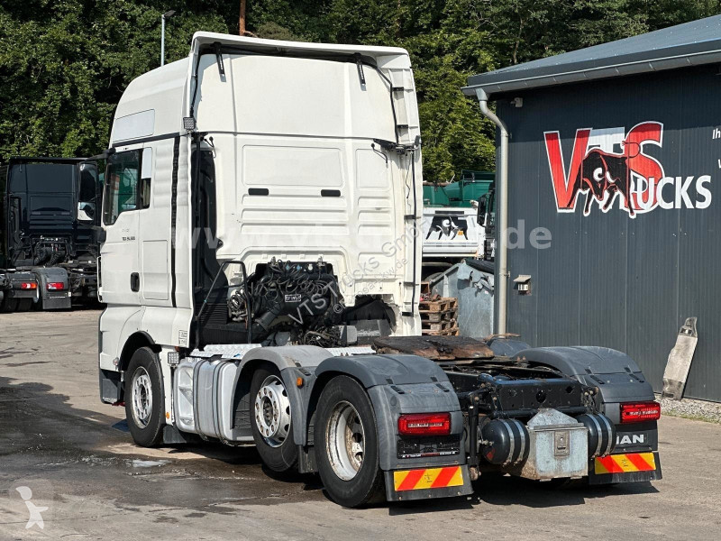 جرار MAN 26.500 6x2 Blatt-/Luft