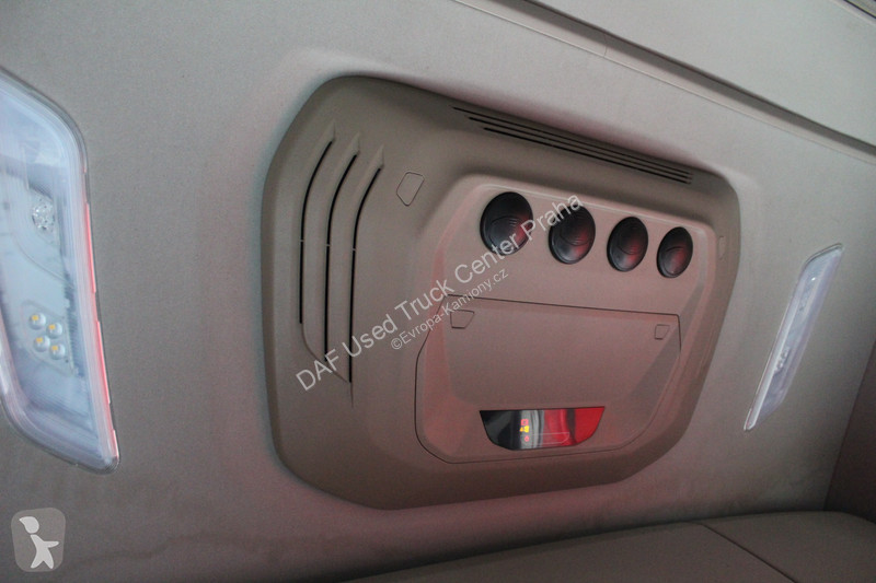 Tahač DAF XG  FT 4X2
