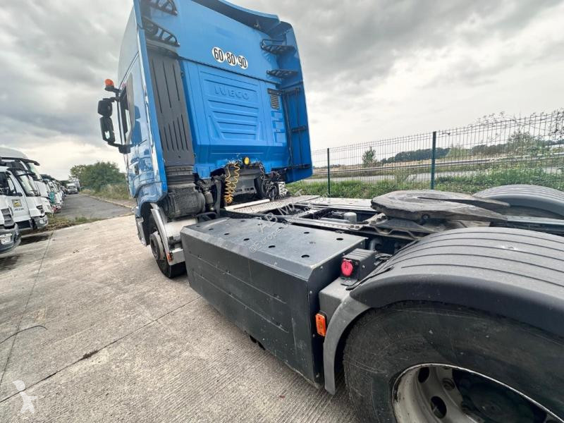 Iveco AS 440 S 40 tractor unit