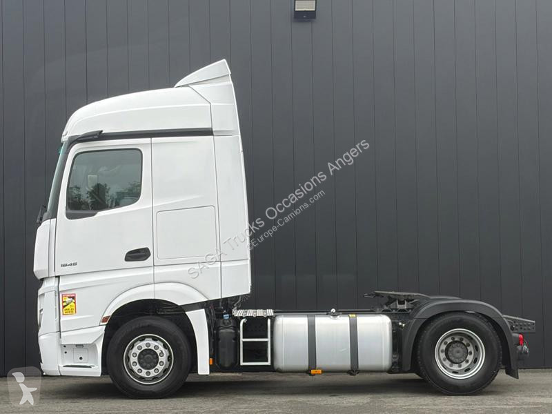 Tracteur Mercedes 1845 LS 4x2 StreamSpace 2.50M