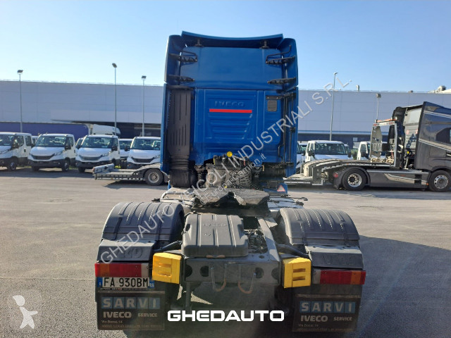 Tahač Iveco TRATTORE STRADALE IVECO STRALIS 460