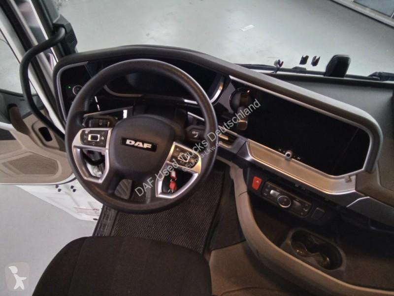 جرار DAF XG  FT 4X2