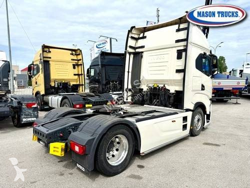 جرار Iveco