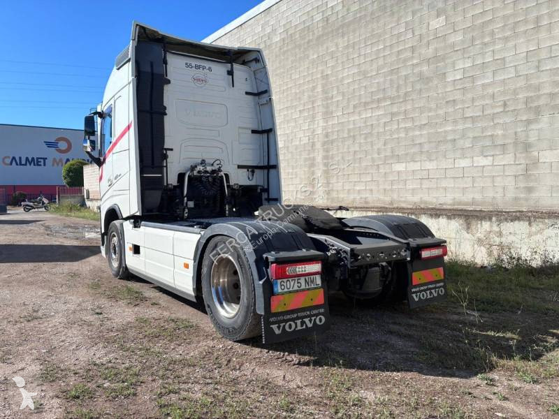جرار Volvo