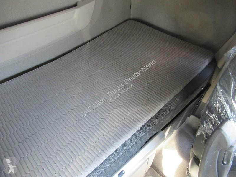 جرار DAF XG  FT 4X2