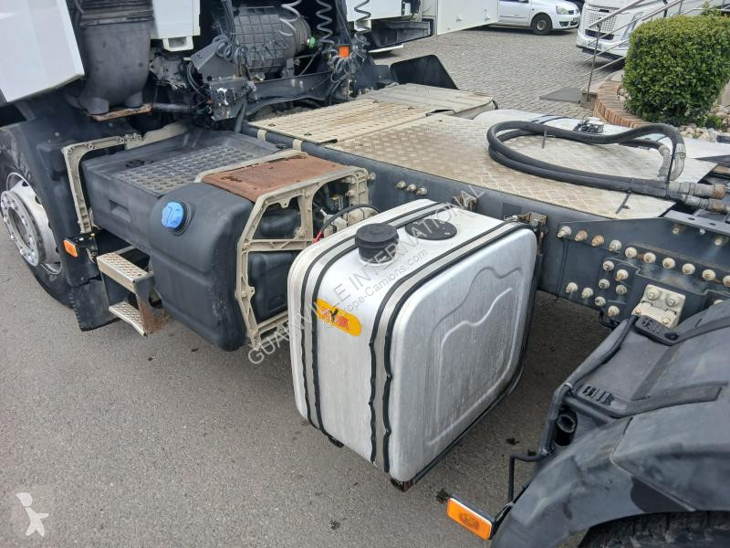 Traktor Renault 520 Gamme T