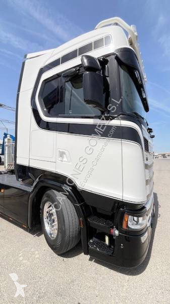 جرار Scania