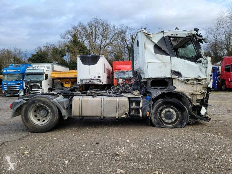 جرار Iveco