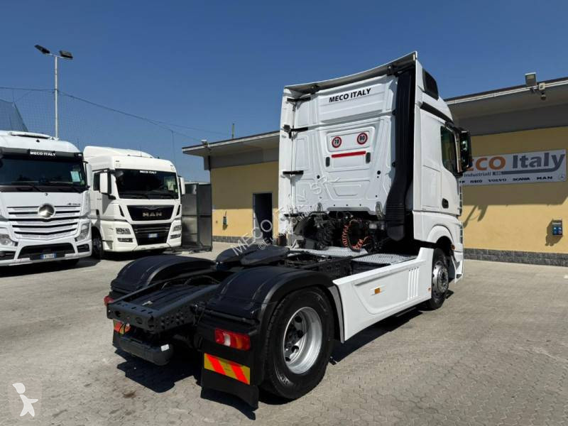 جرار Mercedes