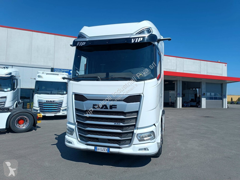 جرار DAF XG+ 530 FT