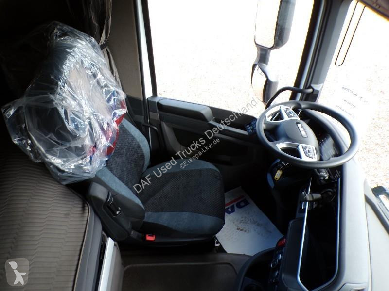 جرار DAF XFn  FT 4X2