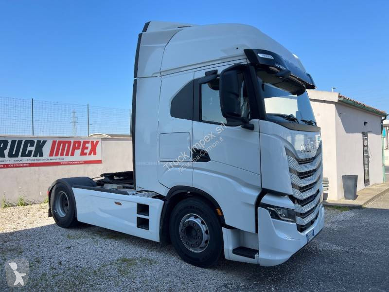 جرار Iveco