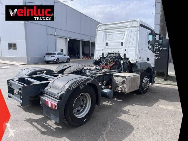 Traktor Mercedes