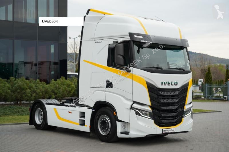 Влекач Iveco / 510