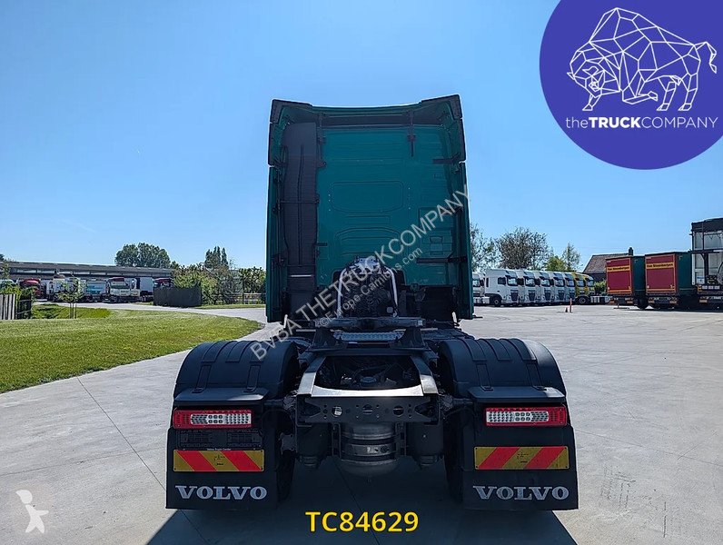 جرار Volvo 500
