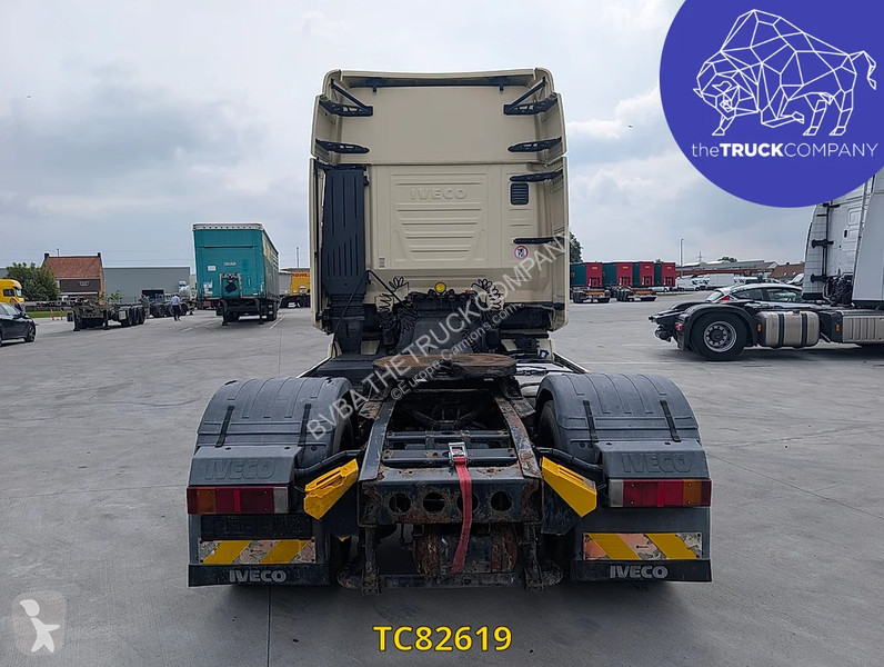 جرار Iveco 440 S42