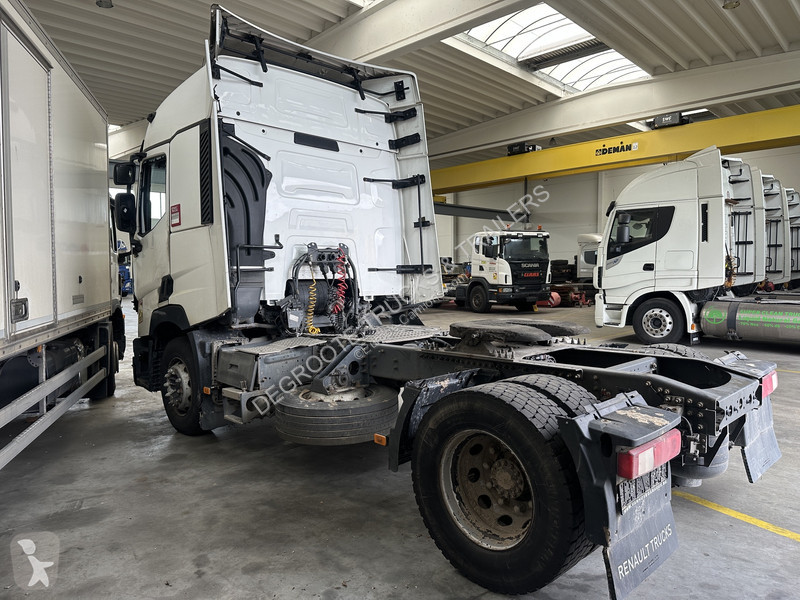جرار Renault T 430