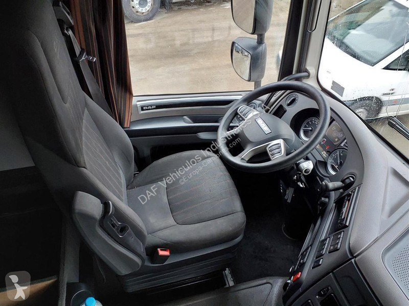 Tracteur DAF XF  FT 4X2
