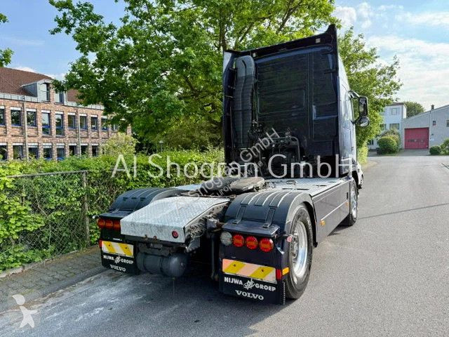 جرار Volvo 16700 Globetrotter...