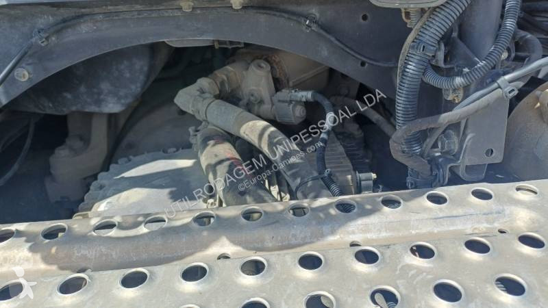 جرار Volvo