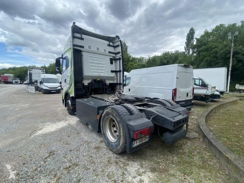 Iveco AS440S46TP CNG tractor unit