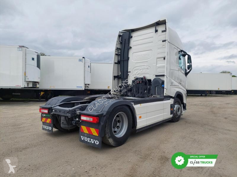 Тягач Volvo 500 Globetrotter XL i-ParkCool...