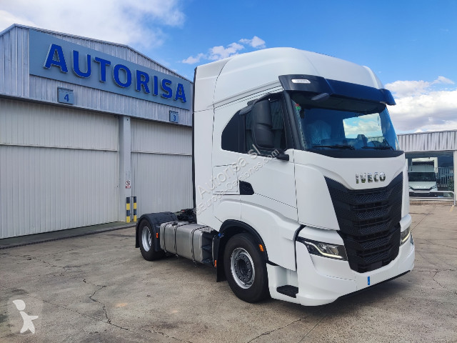 Iveco Stralis AS440S49T/P tractor unit