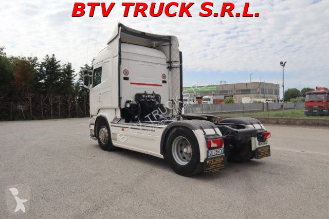 جرار Scania DA