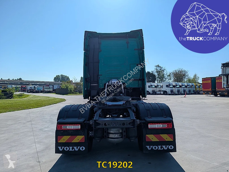 جرار Volvo 500