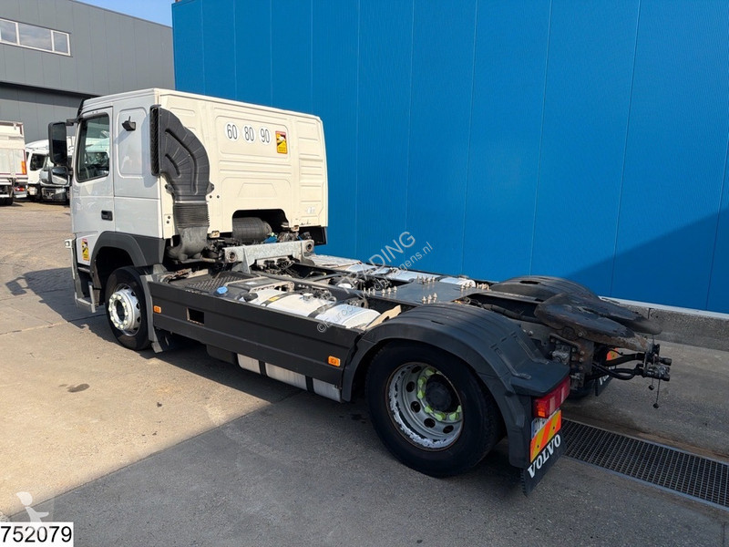 جرار Volvo 460 Euro 6, PTO, air suspension, Lohr