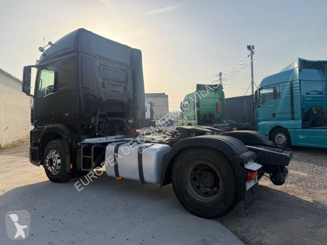 جرار Mercedes