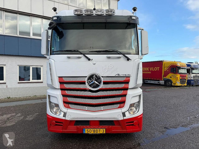 Trekker Mercedes 1842 4X2 MEGA + LIFTING DISH...