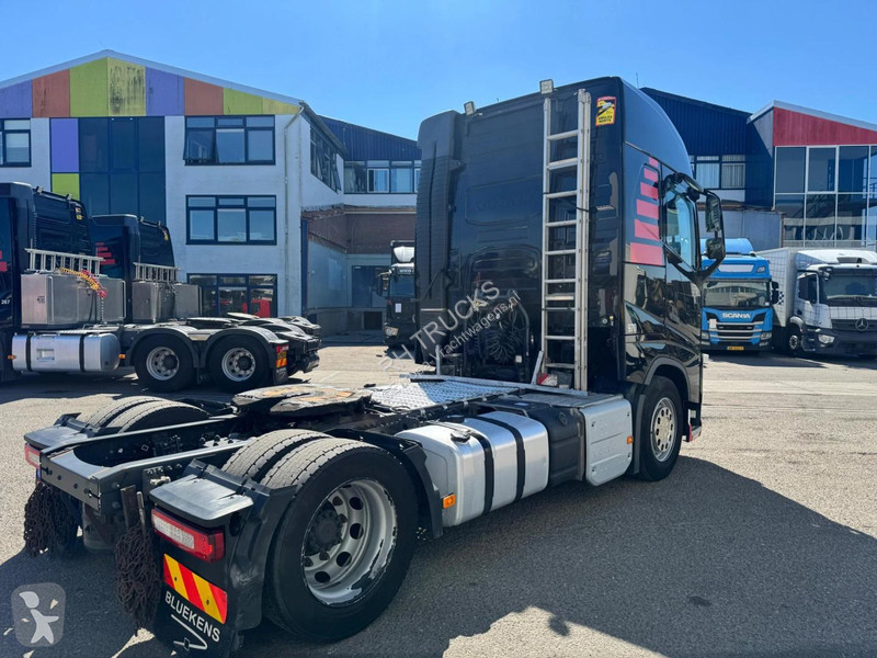Trekker Volvo 460 4X2 EURO 6 MEGA