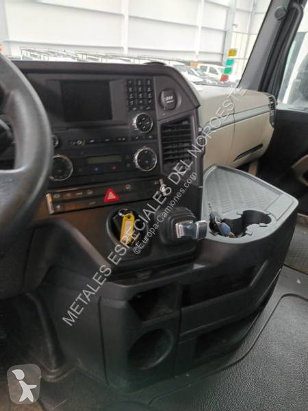 جرار Mercedes