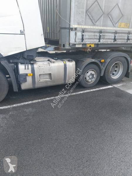 Влекач Renault